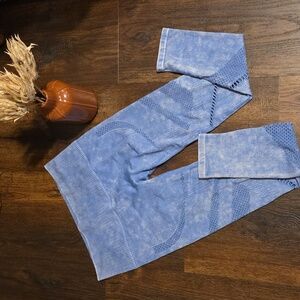 Nanette Lepore Blue Seamless Leggings With Cutouts M/L